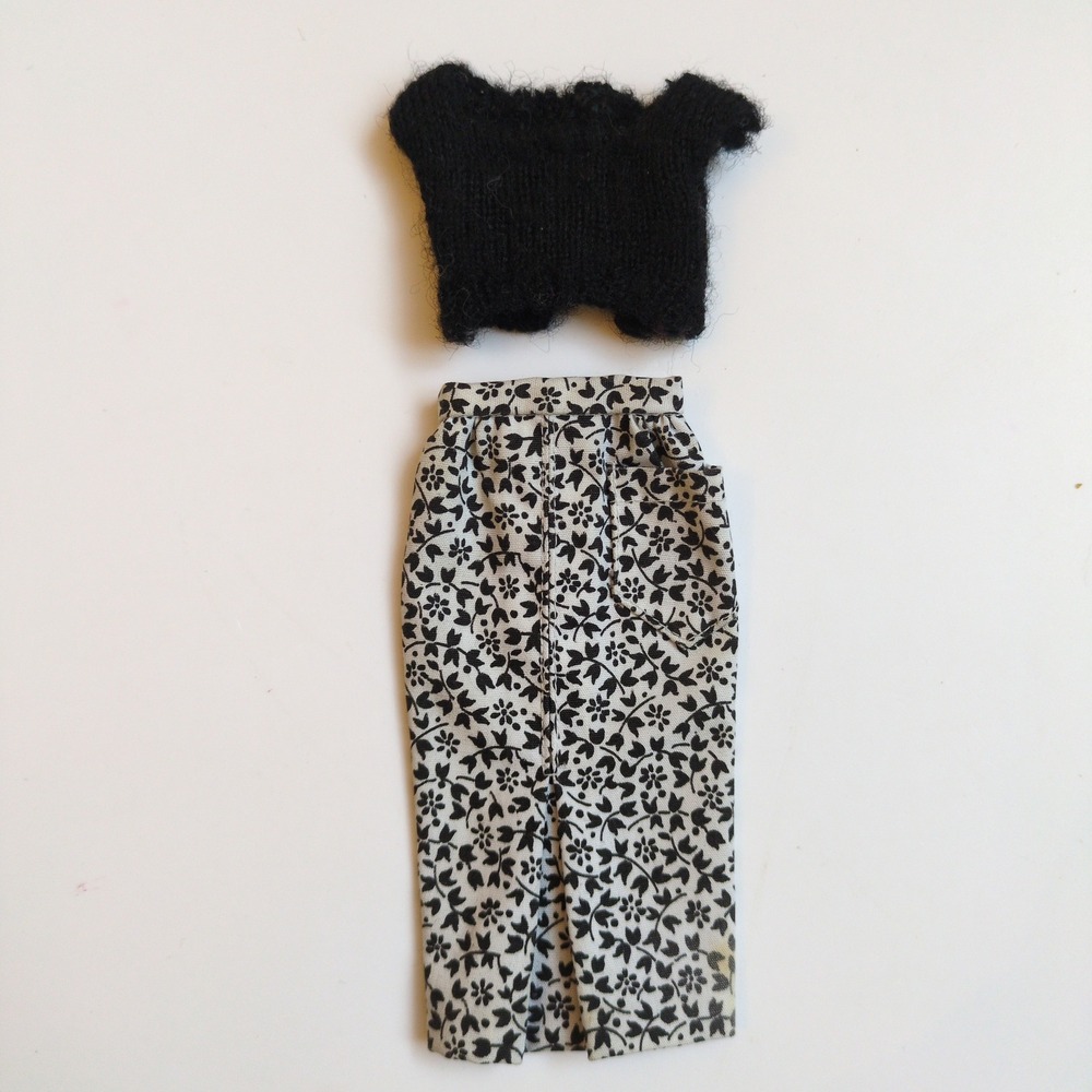 Vintage 60s Barbie Fashion Pak Clothing Outfit Black Knit Shell Top Floral Skirt
